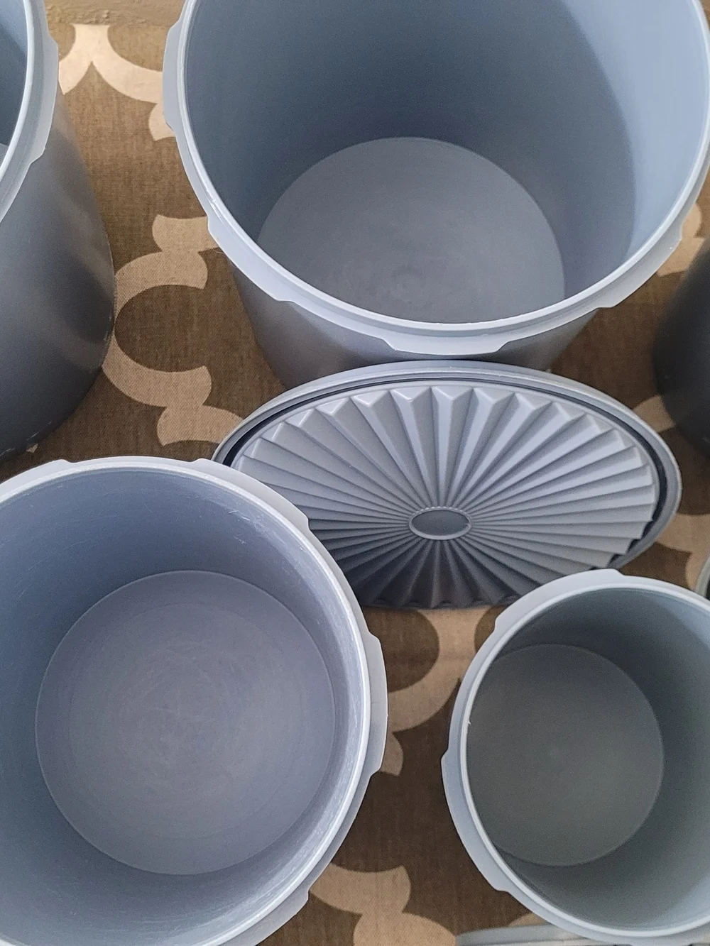 5 Piece Vintage Country Blue Tupperware Storage Canisters.